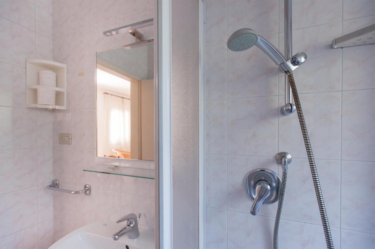 Ferienwohnung Casa Doppia Torbole Sul Garda Exterior foto